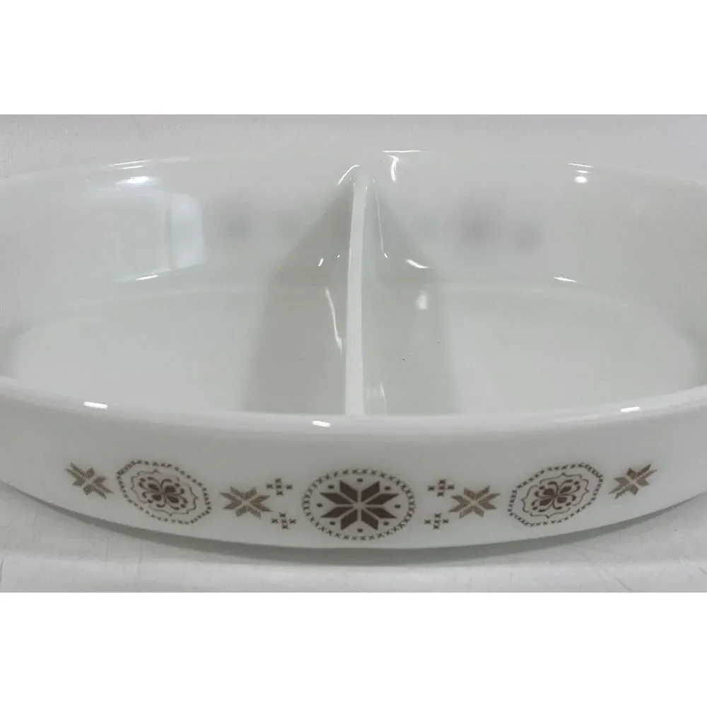 Vintage‎ Pyrex Town and Country 1.5-quart oval divided casserole dish Brown